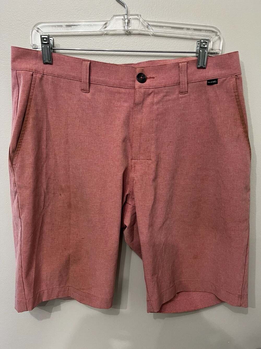 TravisMathew Golf Shorts Size 34 Pink Chino